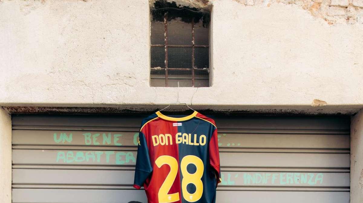 Genoa, all'asta le maglie usate contro il Milan per la Comunità San Benedetto