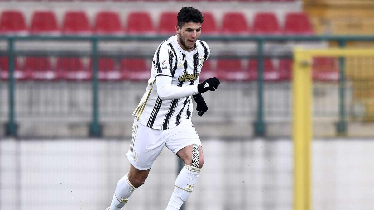 Genoa, Petrelli, arrivato dalla Juve, va in prestito alla Reggina