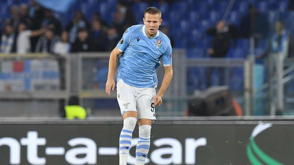 Genoa, Denis Vavro vicino alla società rossoblu in arrivo dalla Lazio