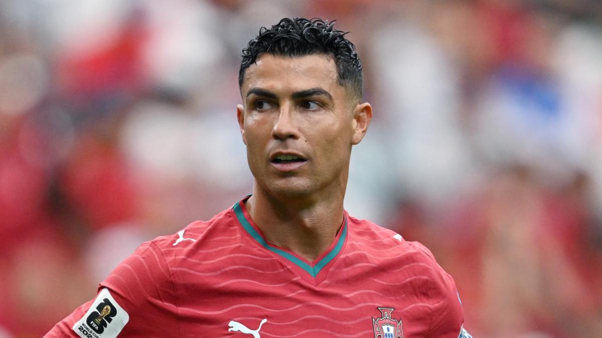 Cristiano Ronaldo omaggia Messi. Il messaggio dopo l'addio all'Argentina