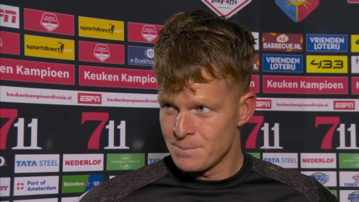 Ronald Koeman Jr. fa la storia: doppietta su rigore da portiere e rimonta al 101'