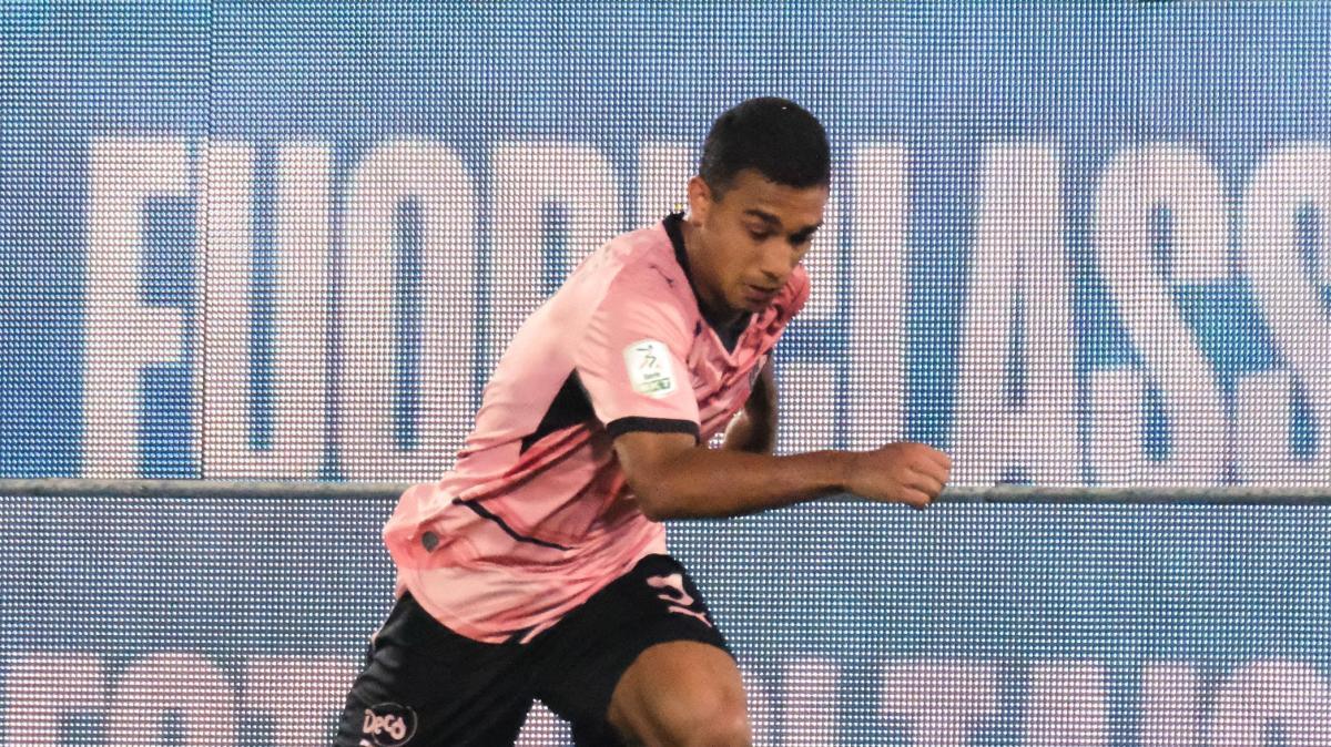 Palermo, brilla Vavassori: prima doppietta in Serie B e sosta da capolista
