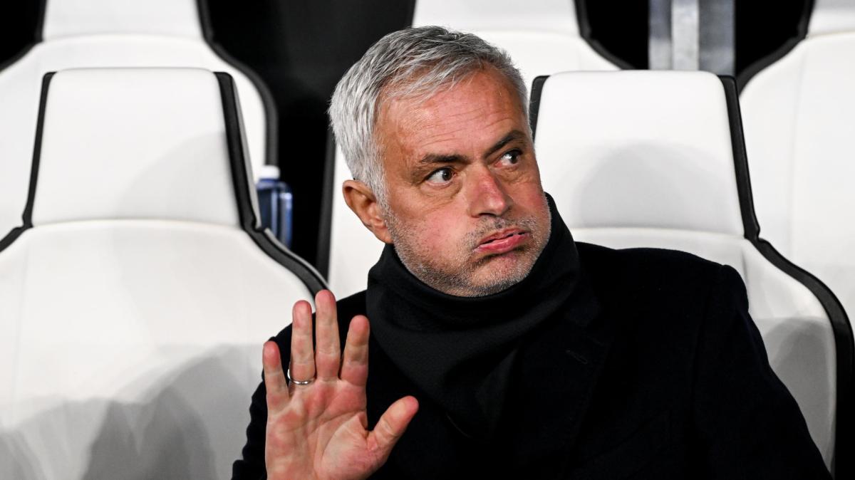 La mentalità di Mourinho: "Non taglierò nessuno. I migliori giocatori sono il miglior problema che un allenatore possa avere"