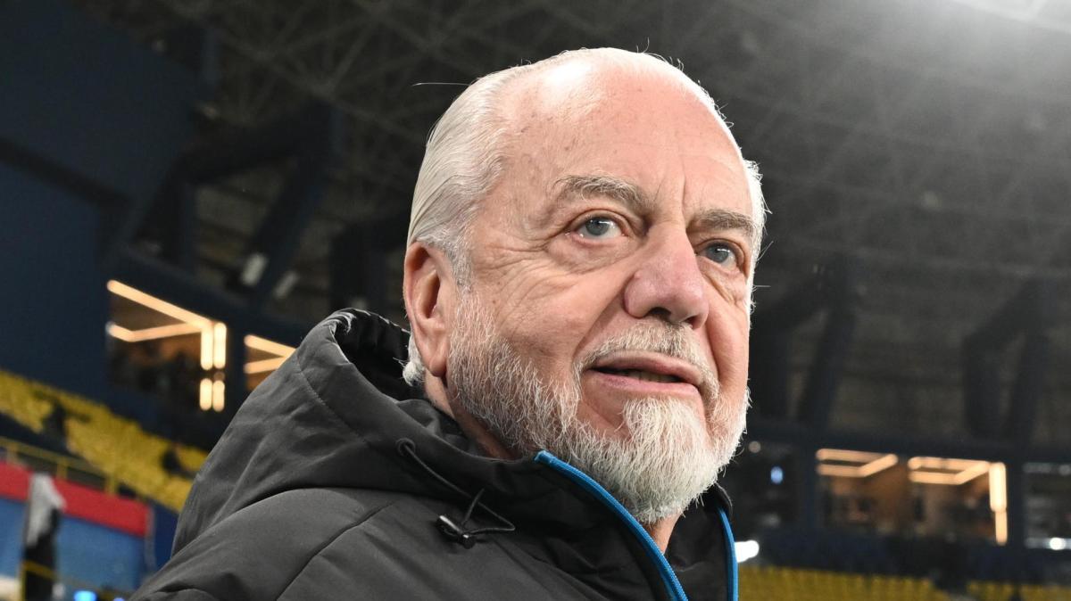 Napoli, De Laurentiis chiude alla cessione: “Resto, ma in futuro sceglierei un napoletano”