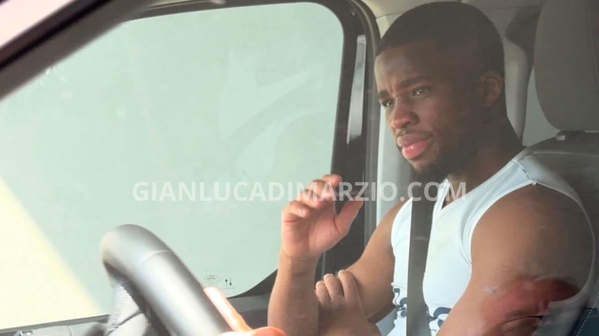 Genoa, visite terminate per Traoré. Ora la firma in sede | FOTO E VIDEO