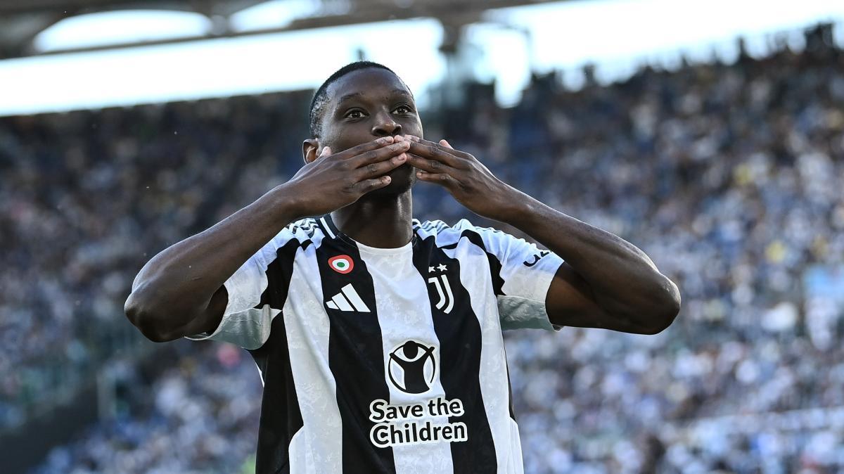 Kolo Muani: "È stato difficile attendere, ora sono felice. La Juventus è come una famiglia"