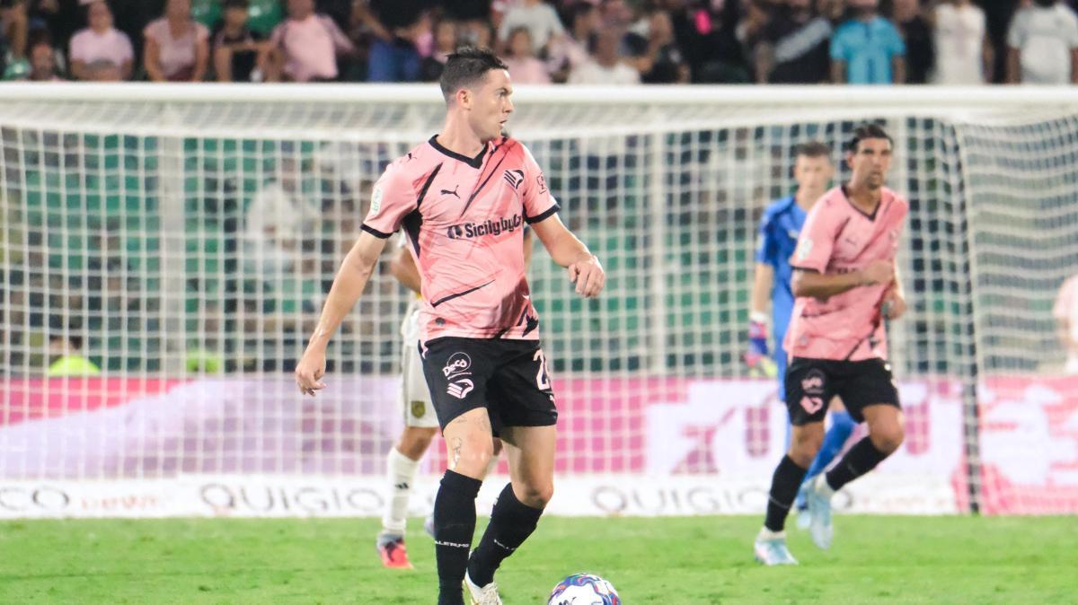 Estevez: “Palermo come l’Argentina. Obiettivo Serie A per entrare nella storia”