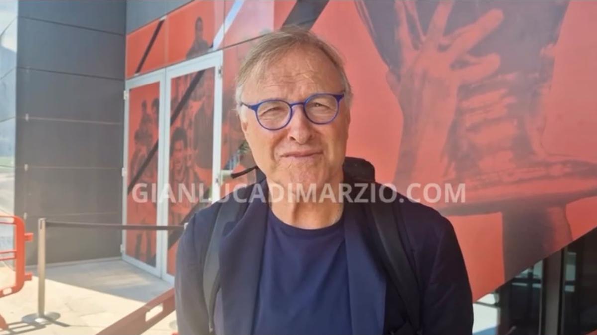 Milan-Gila, l'agente fuori dalla sede rossonera: "Stiamo lavorando"