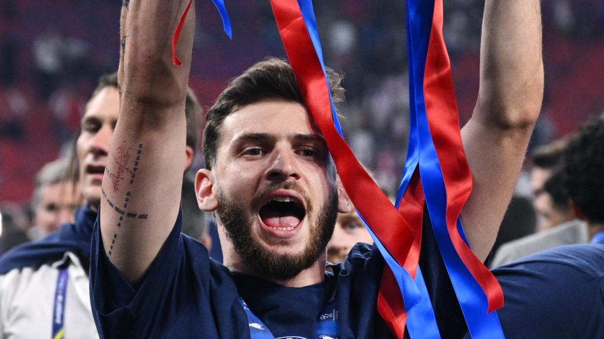 Champions League, Kvaratskhelia eletto miglior giocatore
