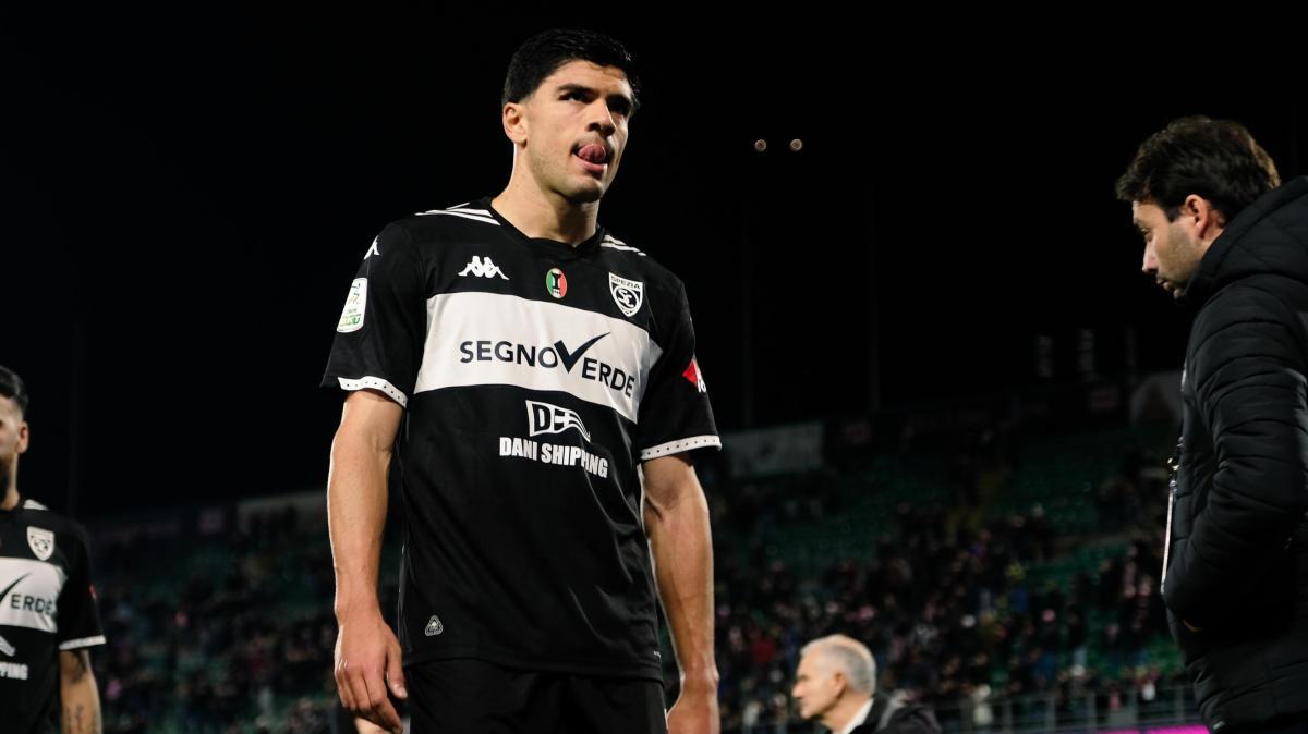 Cagliari, contatti in corso con lo Spezia per Aurelio