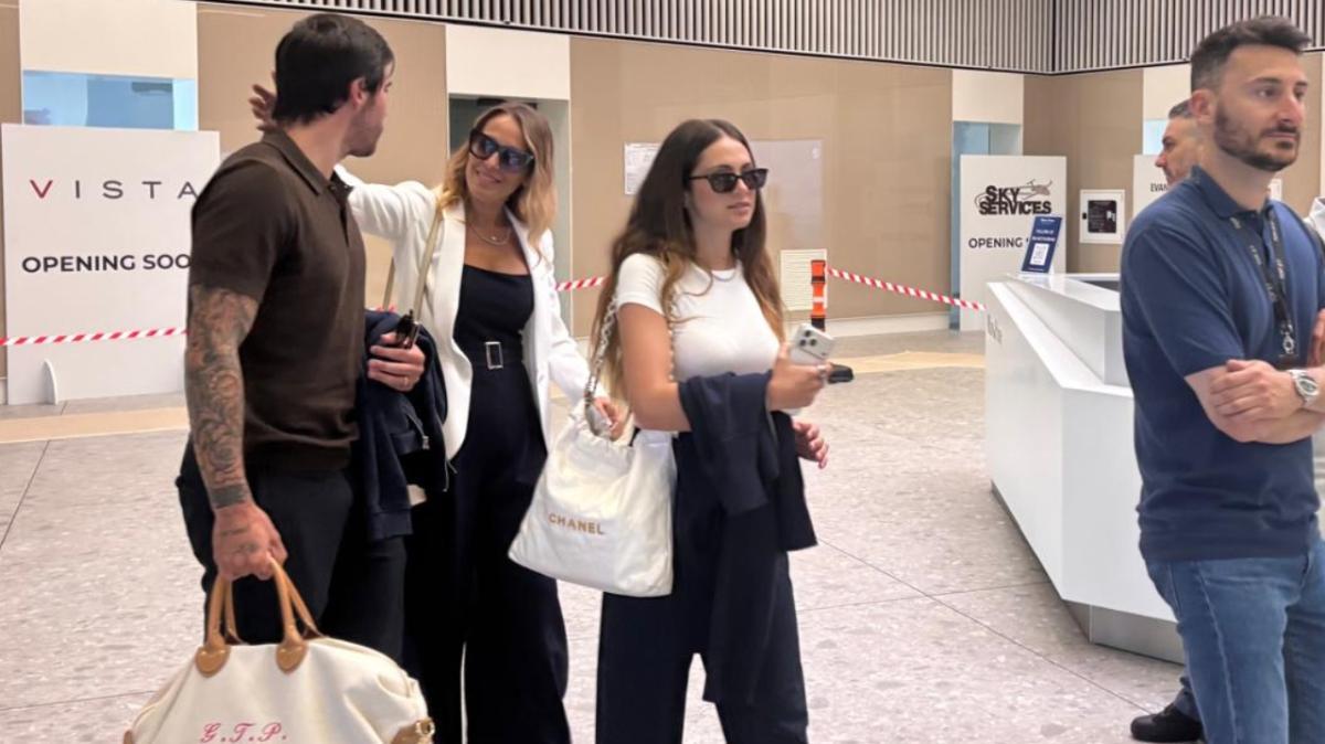 Tottenham, Tonali in partenza per Londra: "Tornare in Italia? Non c'è mai stata l'opportunità" | FOTO e VIDEO