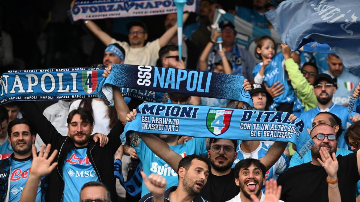 Si ritira un ex Napoli: l'annuncio