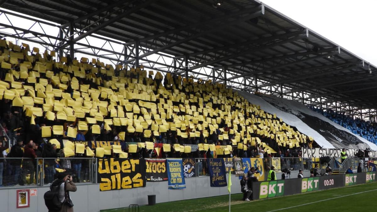Sostituzione in sospeso per il Frosinone: esce Kvernadze ma Zerbin deve aspettare