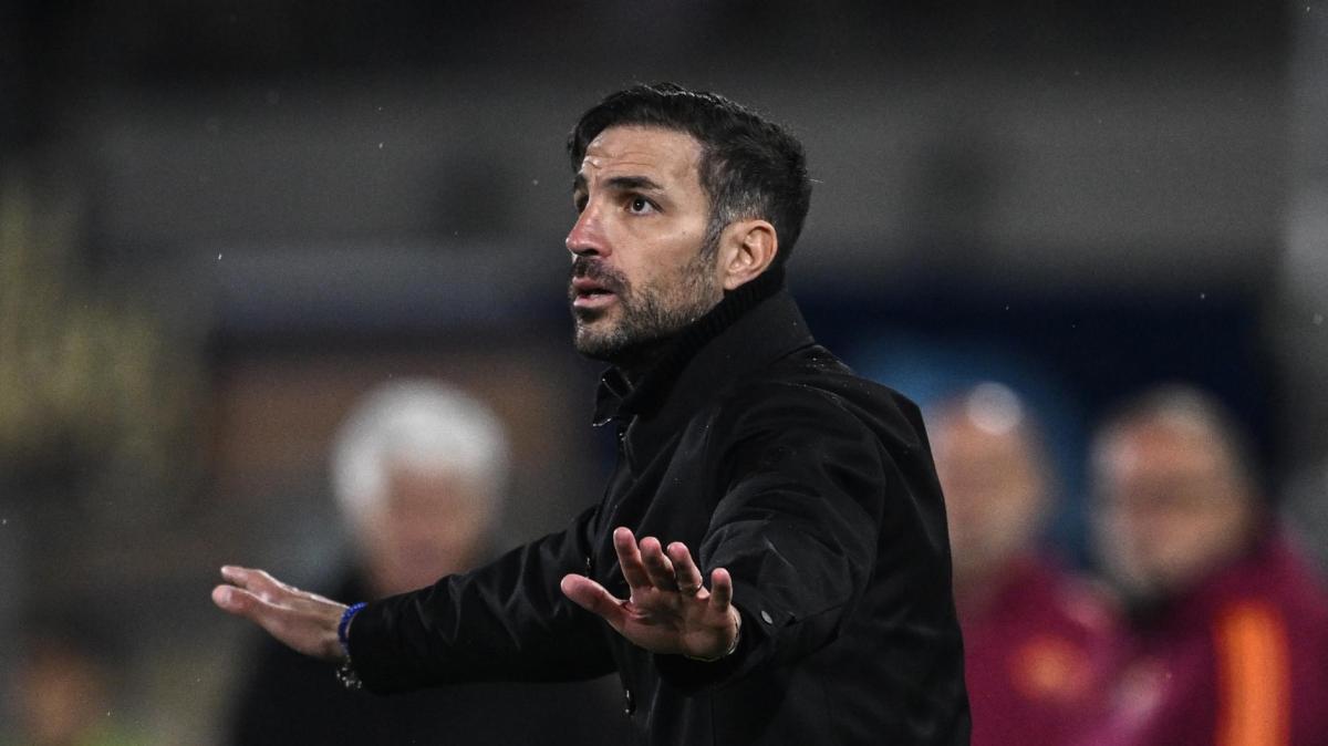 Como, Fabregas: "Credo sia rispettoso salutare l'allenatore avversario anche quando si perde"