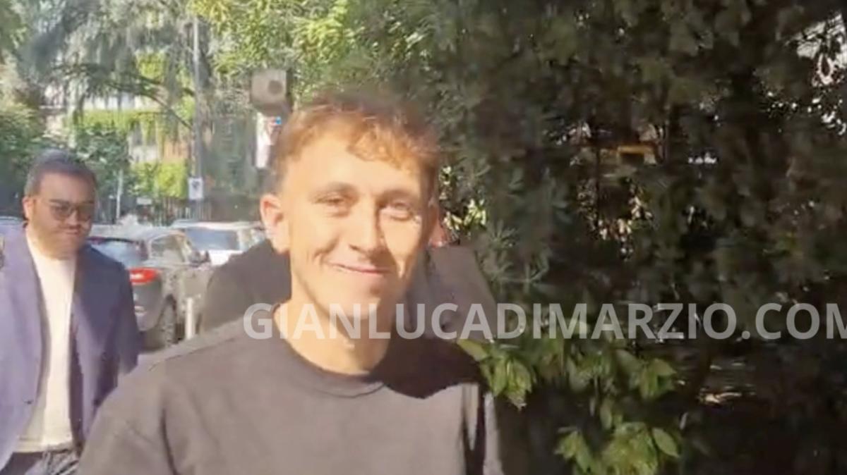 Cremonese, ecco Berti: le immagini dell'arrivo alle visite mediche