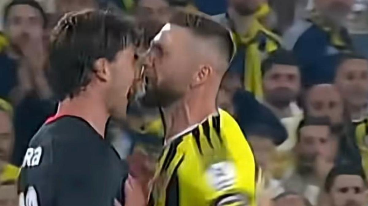 Vlahovic-Skriniar, rissa in Fenerbahce-Besiktas: la ricostruzione
