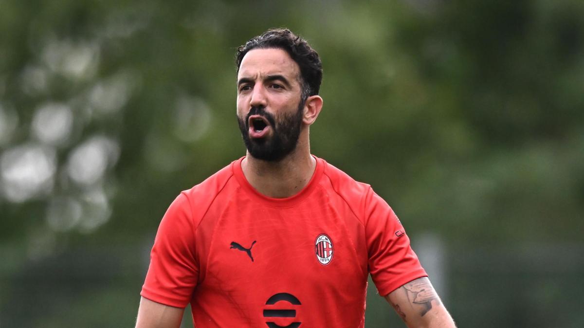 Milan, Amorim: "Leao si è allenato solo una volta e non sarà convocato"