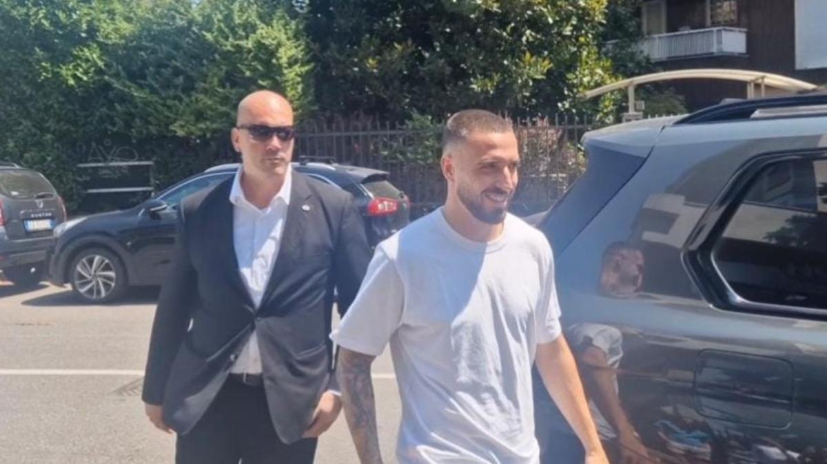 Milan, Gila è arrivato in sede per la firma