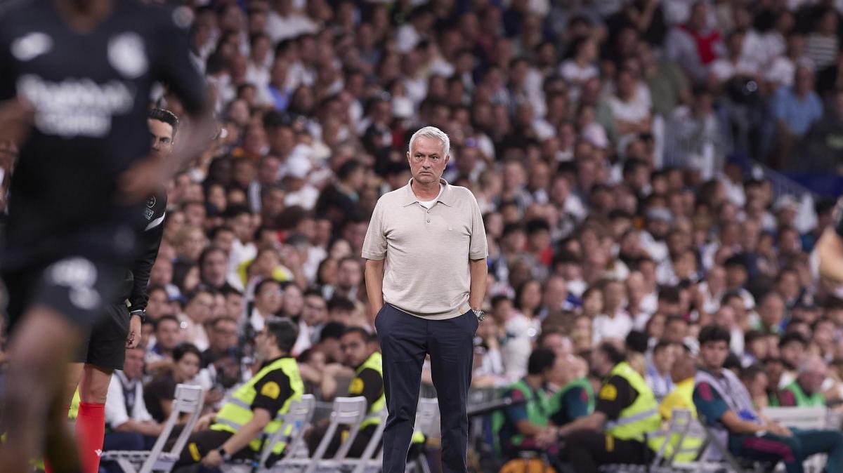 Real Madrid, Mourinho: "Spero di rivedere l'Inter più avanti. Sorpreso non abbia vinto la Champions in questi anni"