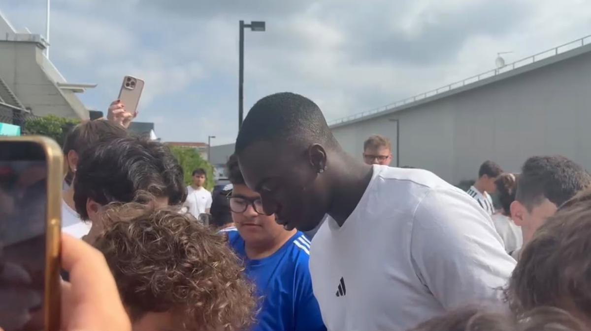 Juventus, l'arrivo di Ekhator al J | Medical | FOTO E VIDEO