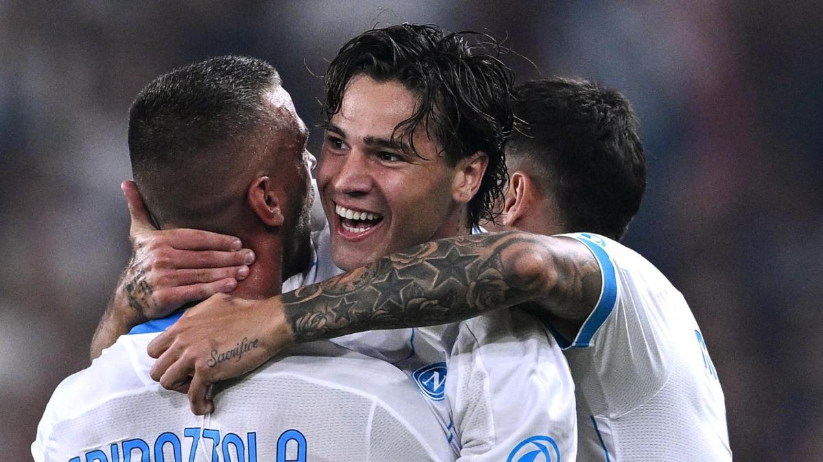 Napoli, la probabile formazione contro l'Inter: Vergara in vantaggio su De Bruyne