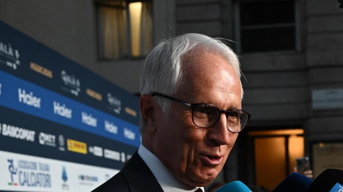 FIGC, Malagò: "Momento ingiustamente complicato. Si affronterà anche questa partita"