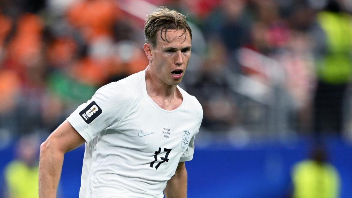 Pallone non ancora in gioco, ma gol annullato: l'episodio in Norvegia-Inghilterra
