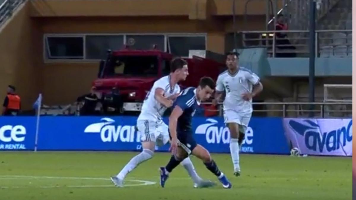 Grecia-Italia, rosso diretto per Reggiani: Azzurri in 10