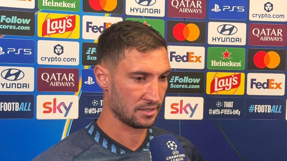 Napoli, Politano: "Dispiace per l'errore. Ci manca lo spirito di squadra"