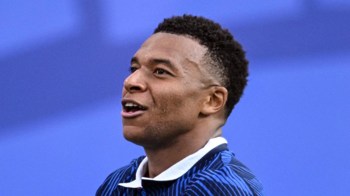 Mbappé: "Non penso ai miei numeri, ma solo a fare la storia della Francia"