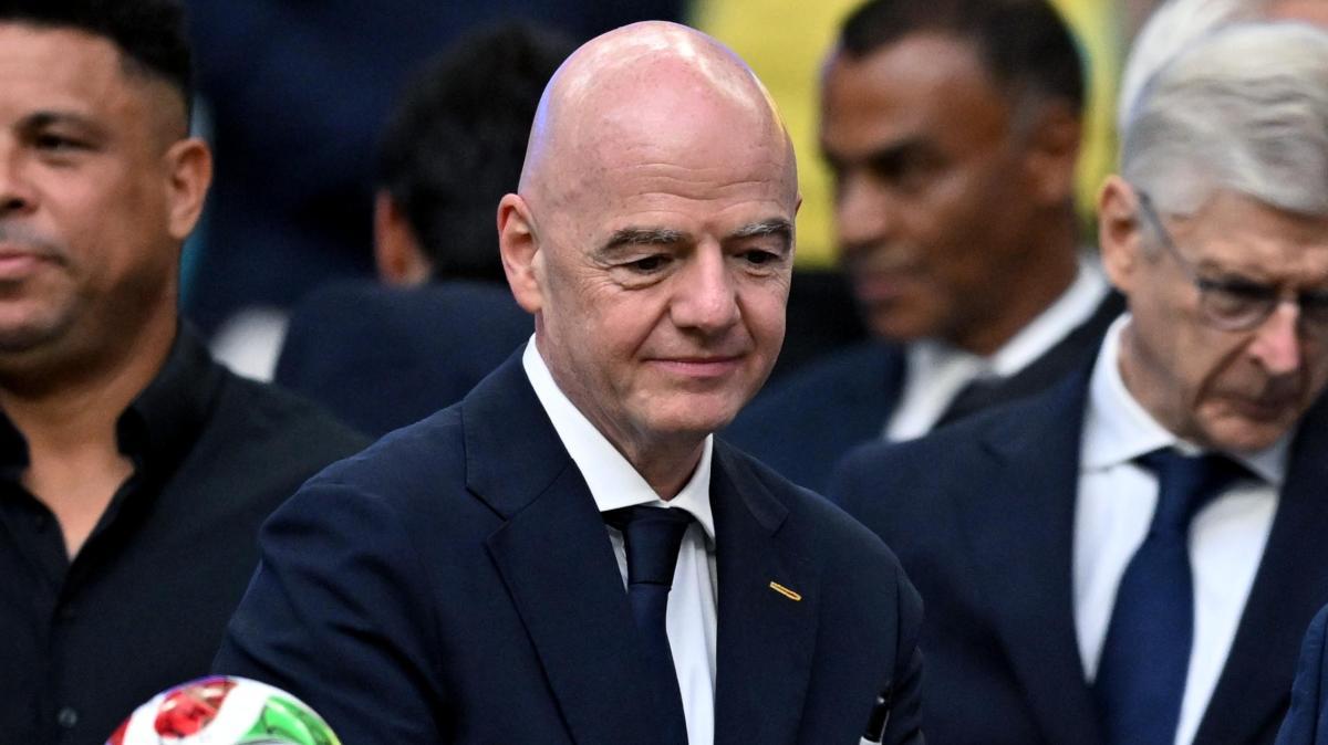 Privatizzazione Mondiali, Uefa pronta all'azione legale contro Infantino
