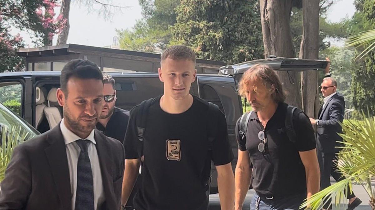 Frosinone, Bobcek a Villa Stuart per le visite mediche | FOTO e VIDEO
