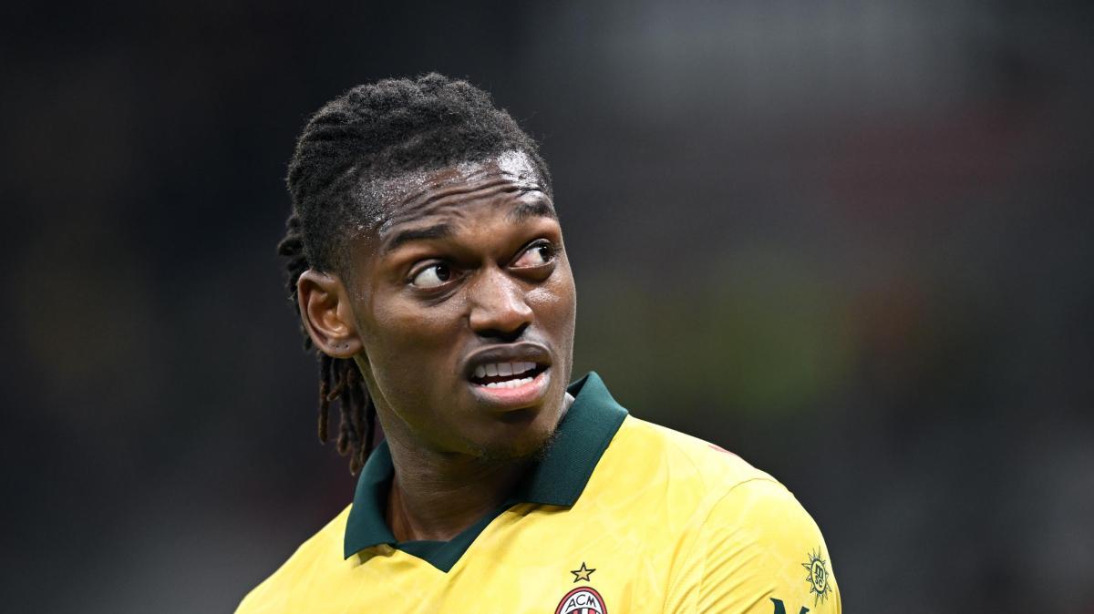 Leao, il Galatasaray offre un prestito con diritto di riscatto. Il Milan vuole la cessione definitiva