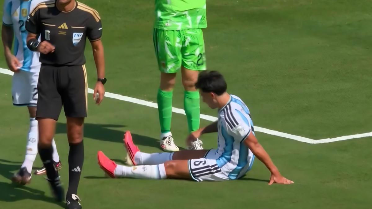 Argentina, infortunio per Lisandro Martinez
