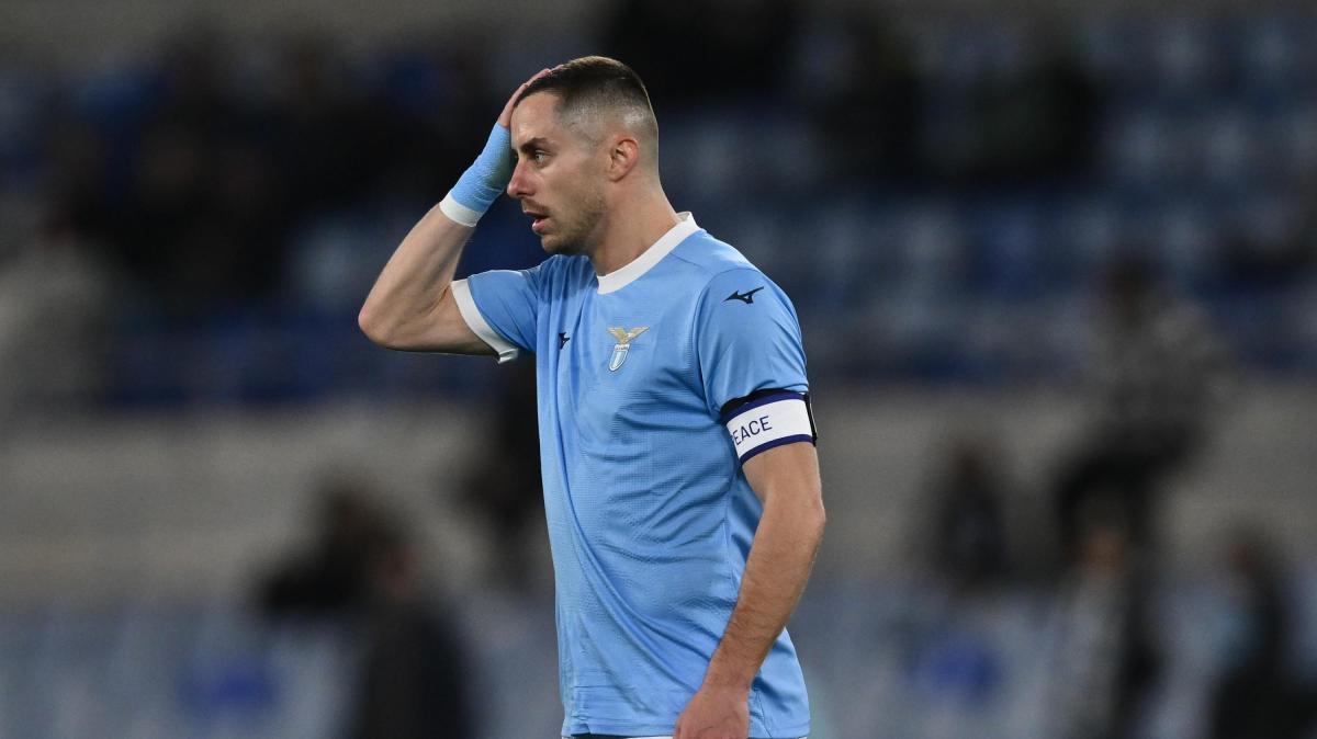 Lazio, c'è lesione per Marusic e infiammazione al ginocchio per Maldini. Le ultime