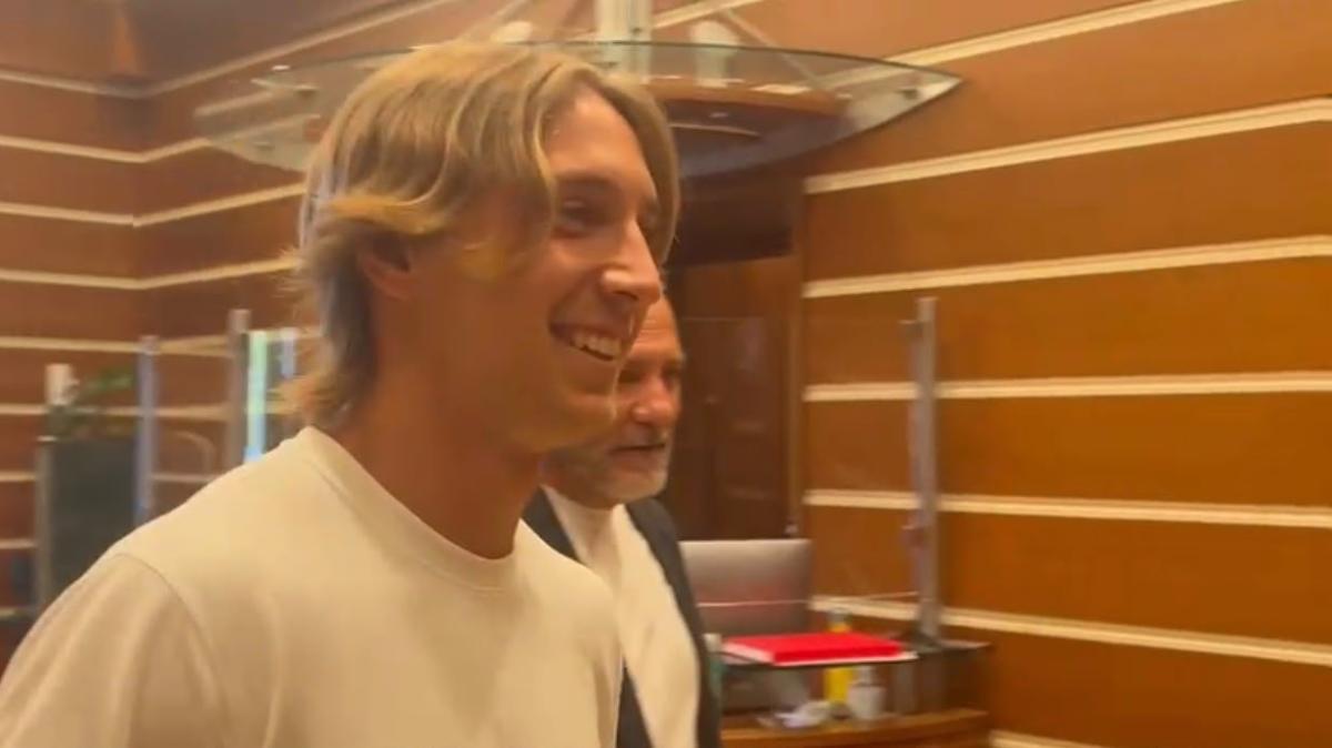 Cagliari, ecco Fazzini: è a Roma per le visite mediche | FOTO E VIDEO