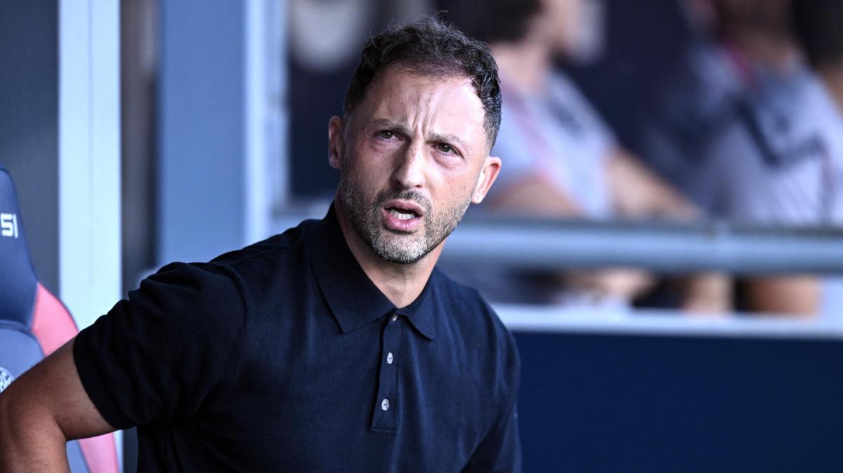 Bologna, Tedesco: "Rowe? L'ho visto poco sereno, lo lasceremo a casa"