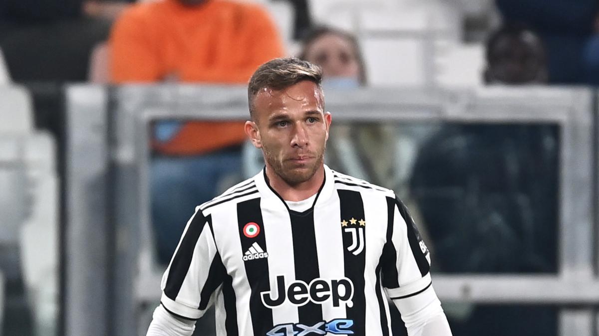 Juventus, arriva la risoluzione consensuale di contratto per Arthur