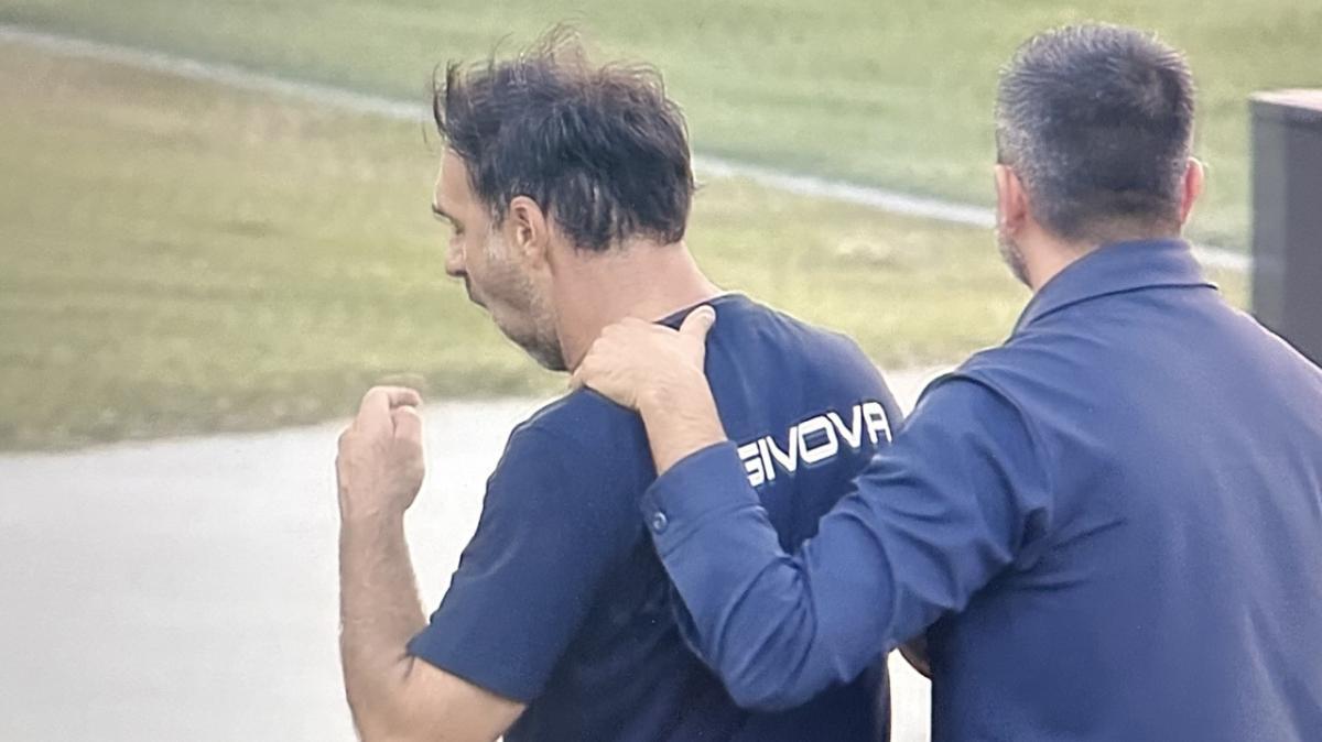 Carrarese-Modena, espulso Pagliuca nel finale: cos'è successo