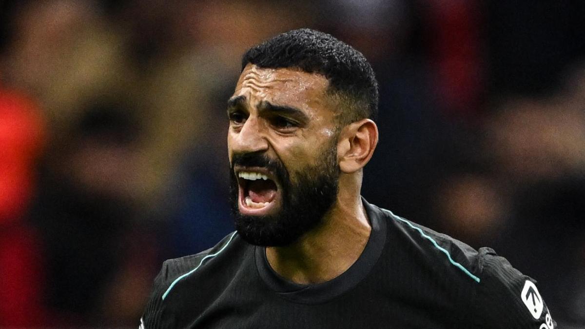 Slot-Salah, così finisce male: 90 minuti in panchina per l'egiziano contro il PSG