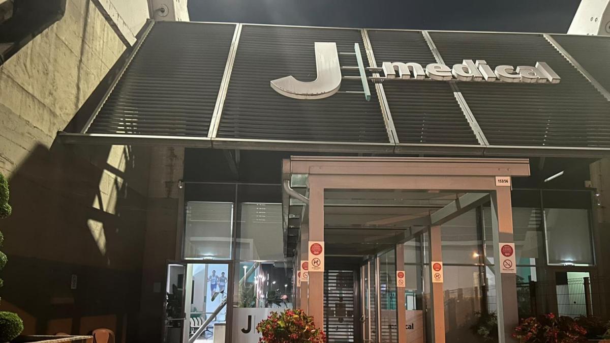 LIVE - La notte di Ekhator: si attende l'arrivo al J|Medical
