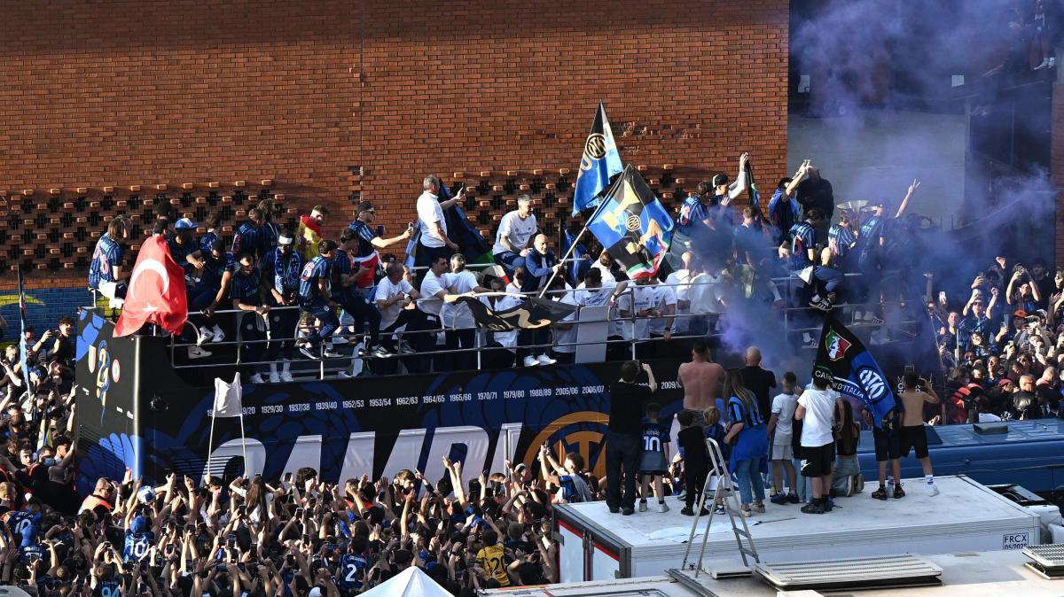 La Procura della FIGC ha multato Thuram e l'Inter per gli striscioni anti-Milan