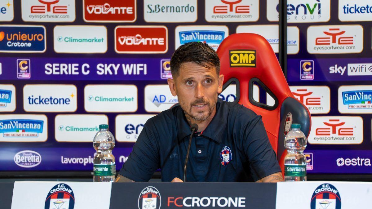 Crotone, Greco alla vigilia dell’Inter U23: «Dobbiamo continuare a credere in noi stessi»