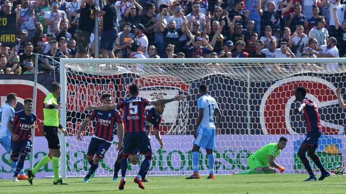 Crotone-Cremonese, per l'impresa ecco i convocati di Francesco Modesto 