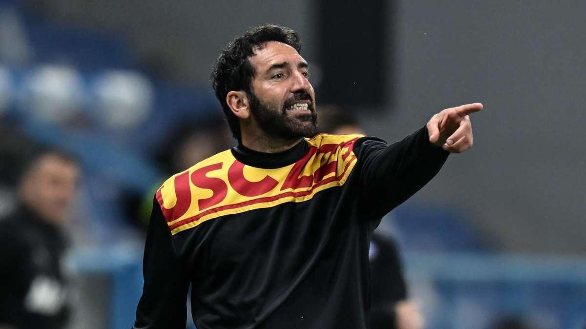 Catanzaro, Caserta avvistato al Bentegodi: semplice visita o indizio di mercato?