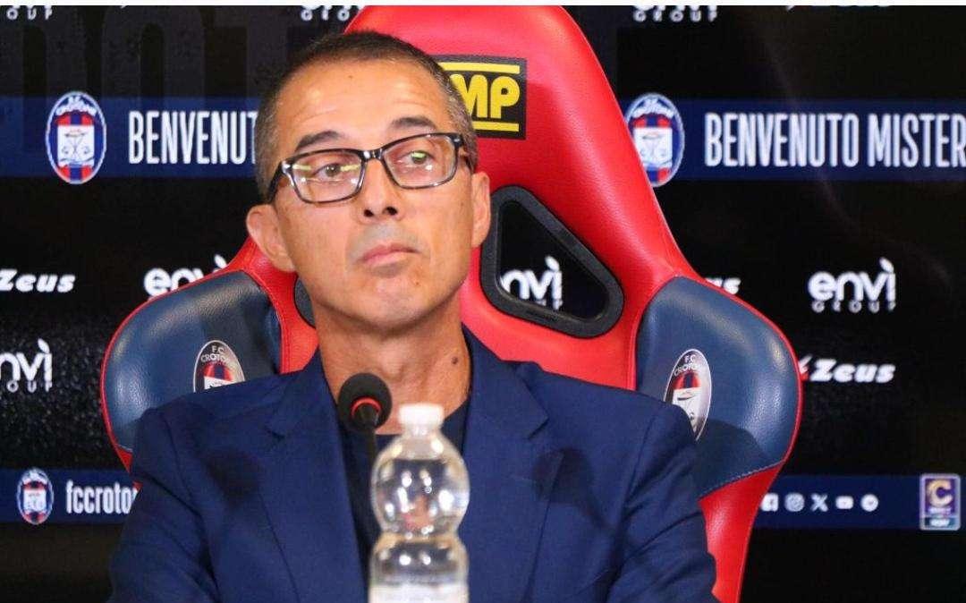 Crotone, Longo fa il punto della situazione: ''Abbiamo bisogno di gente che crede nel progetto''