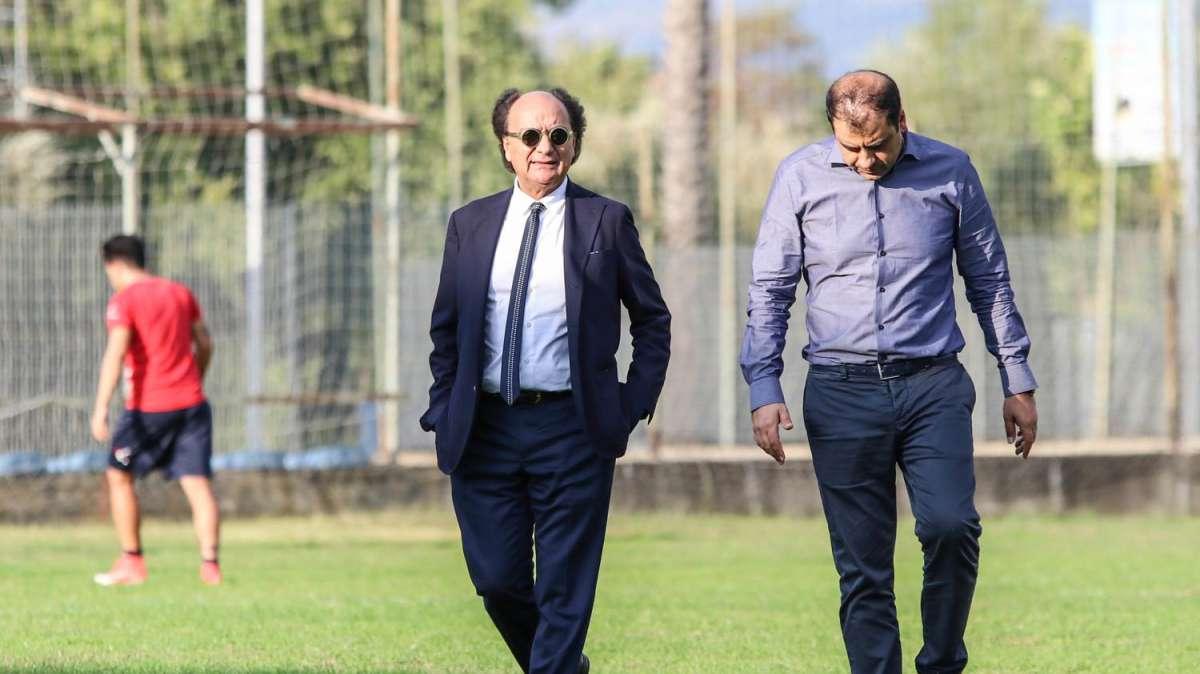 Cosenza, contestato Guarascio che esce scortato dal “San Vito-Marulla”