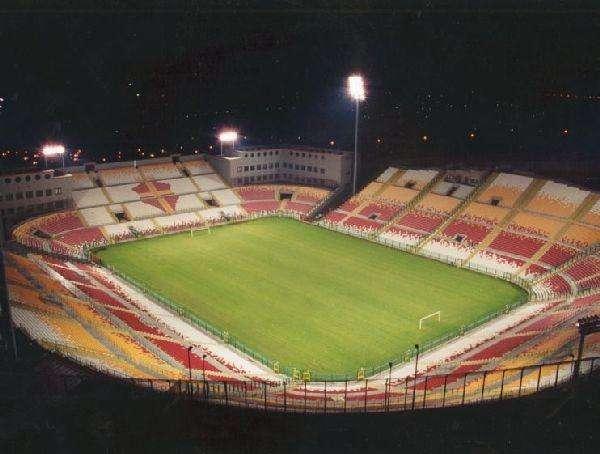 Cosenza, contatti con Messina per lo stadio “Franco Scoglio”