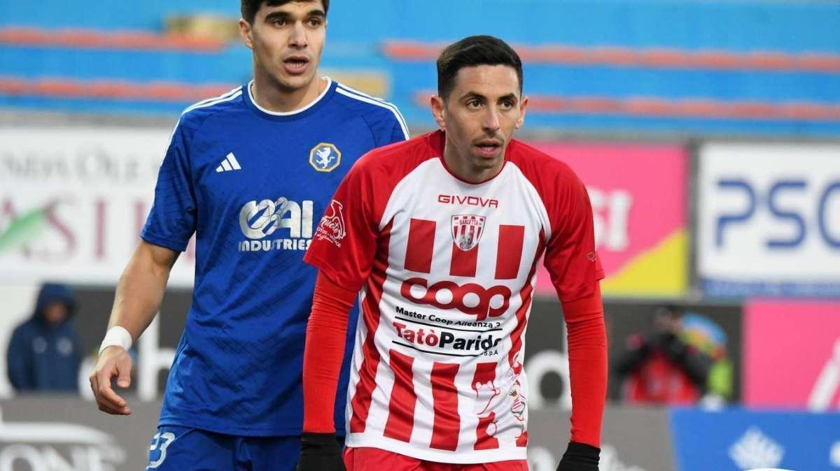 Reggina, doppio rinforzo vicino: Alma ha firmato, accordo raggiunto per Abonckelet