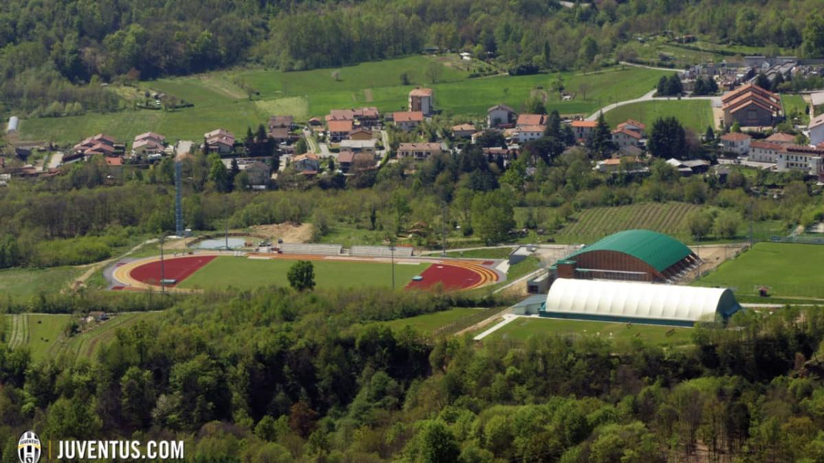 Reggina, al via il ritiro: gli amaranto partiti per Cantalupa. Ecco i convocati di Marchionni